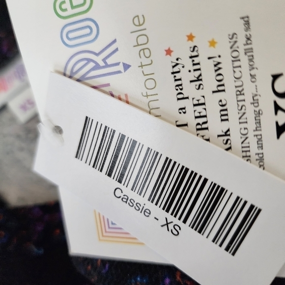 Lularoe Cassie Pencil Skirt Aztec Print Stretch Size Extra Small - Picture 6 of 6